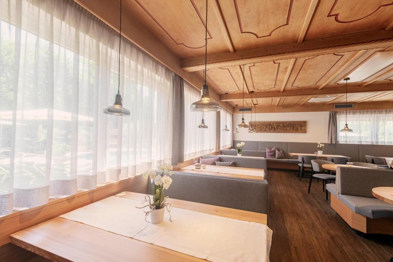Wanderhotel Teiserhof Funes  Kültér fotó