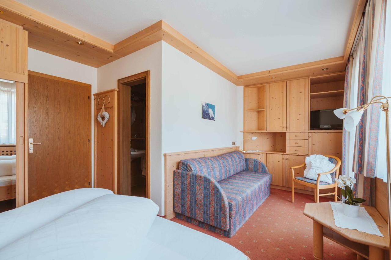 Wanderhotel Teiserhof Funes  Kültér fotó