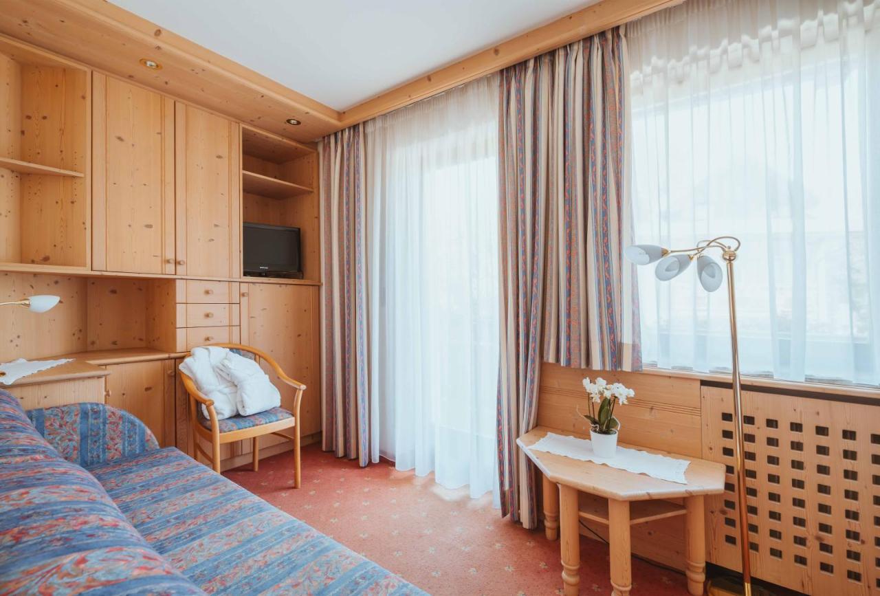Wanderhotel Teiserhof Funes  Kültér fotó